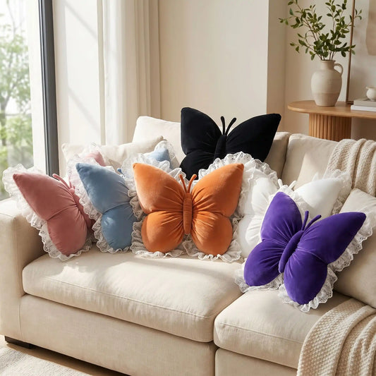 coussin pour canapé papillon pour un salon chaleureux et accueillant