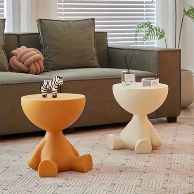 deux tables d'appoint​