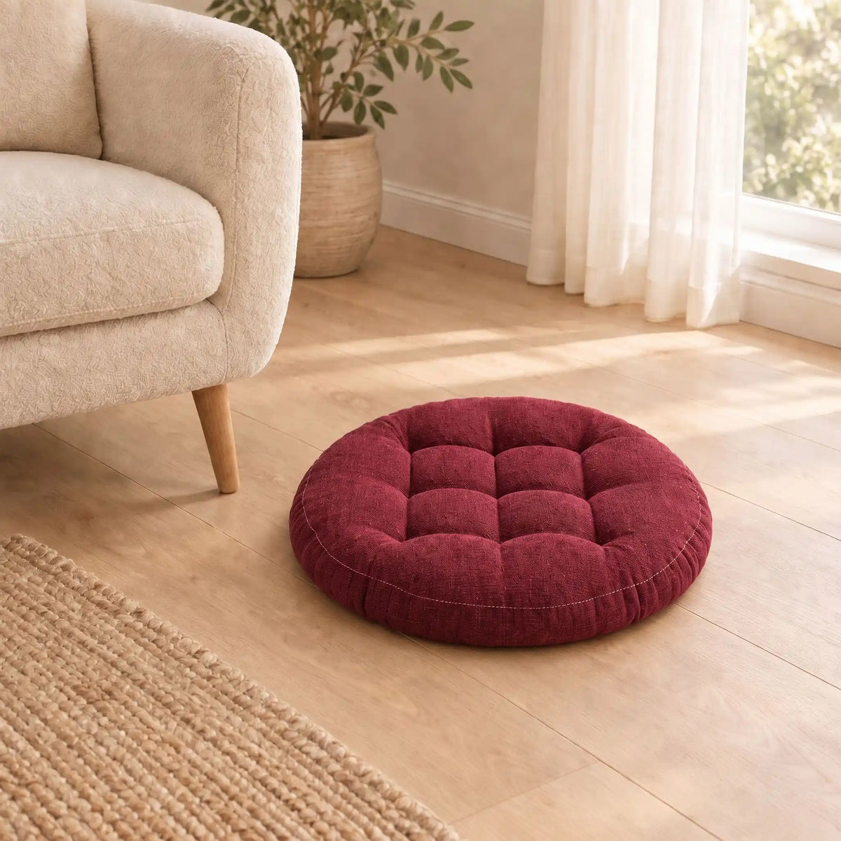 gros coussin de sol rouge bordeaux