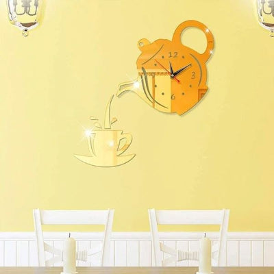 horloge murale créative café sur mur jaune