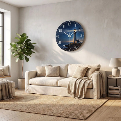 horloge murale design au mur du  salon