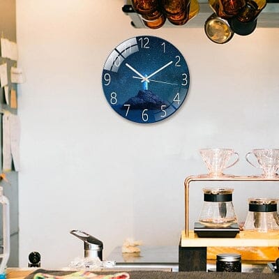 horloge murale design bleu pour salon elegant