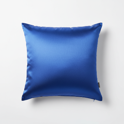 housse coussin  satin bleu